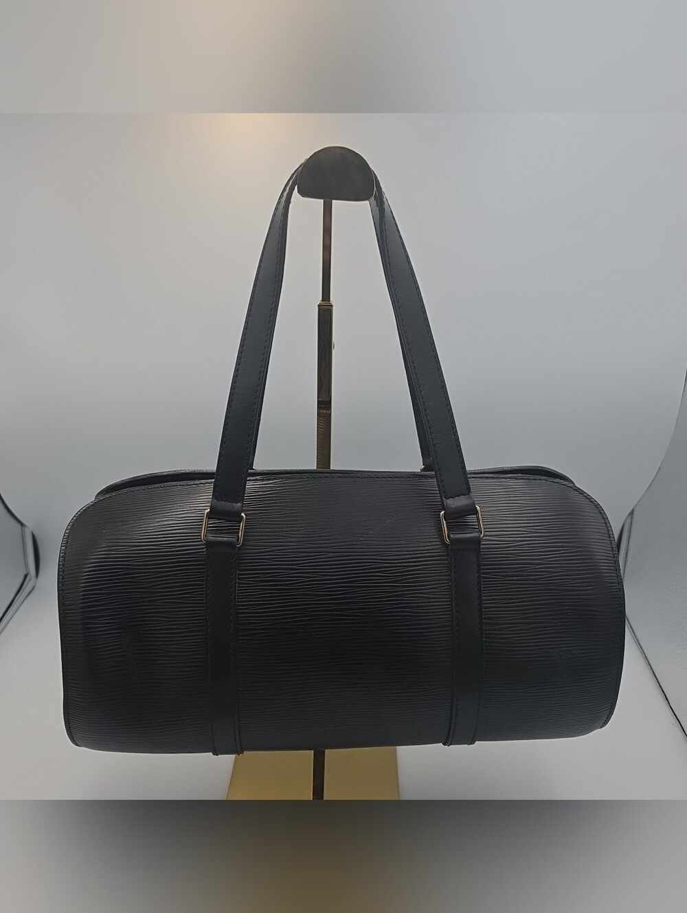 Louis Vuitton Black Epi Papillon W/ Gold Hardware Shoulder Bag (VERY GOOD)COA🖤✨